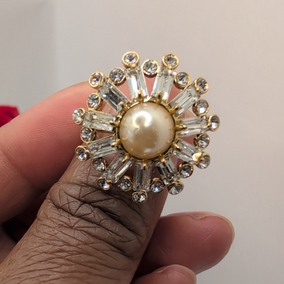 J. Crew Silver Pearl Ring with Sparkling Stones Size 4.5 - Picture 7 of 9